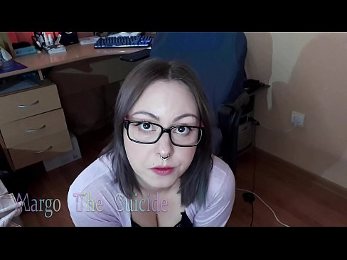 ❤️ Chica sexy con gafas chupa consolador profundamente en la cámara ️ Follar en es.justindianpornx.ru ❌️